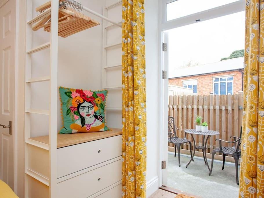 2 Central, Spacious, Apartment With Private Patio Sidmouth Zewnętrze zdjęcie