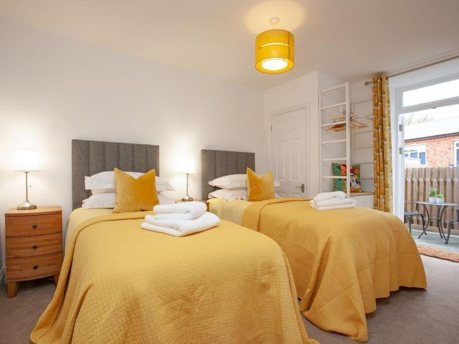 2 Central, Spacious, Apartment With Private Patio Sidmouth Zewnętrze zdjęcie